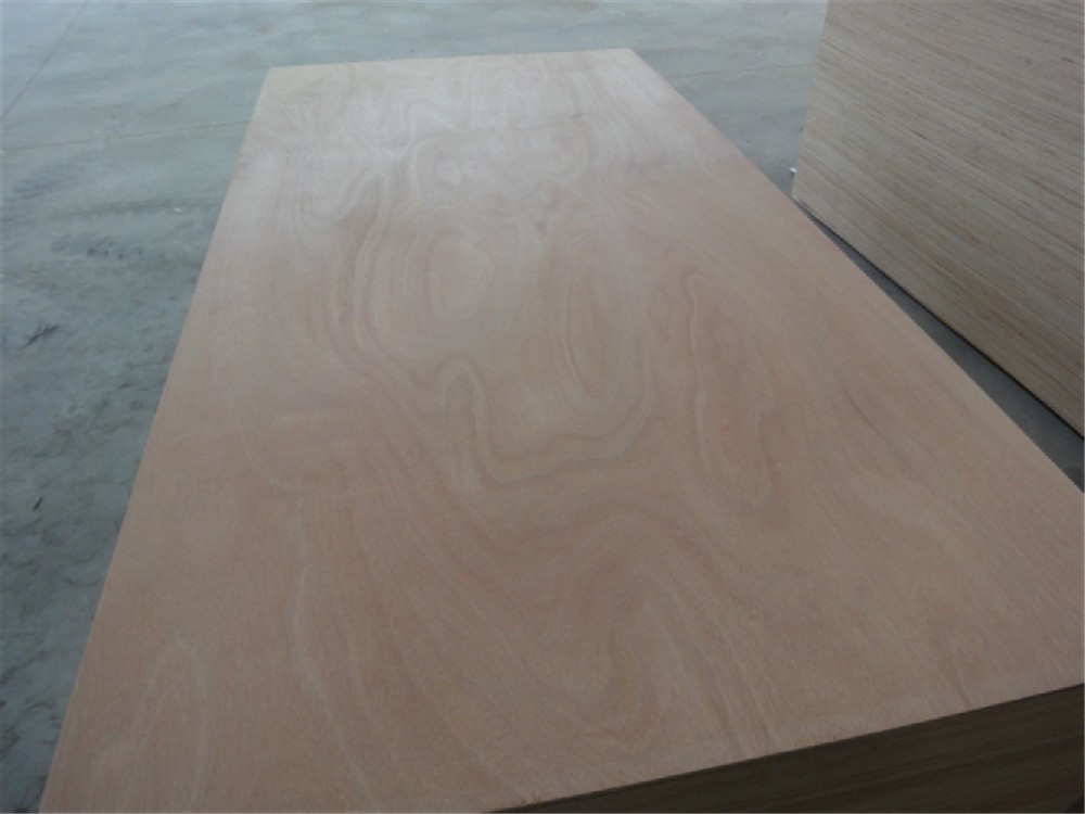 COMMERCIAL PLYWOOD